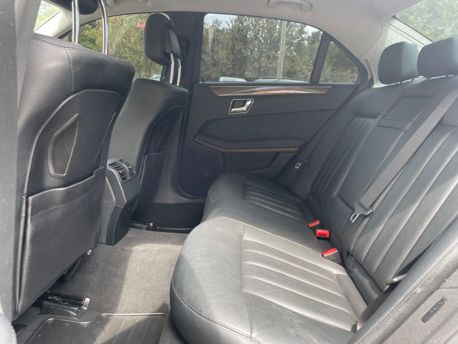 2010 SILVER MERCEDES-BENZ E-CLASS E550 (WDDHF7CB5AA) with an 5.5L engine, Automatic transmission, located at 5103 Dorchester Rd., Charleston, SC, 29418-5607, (843) 767-1122, 36.245171, -115.228050 - Absolutely Gorgeous Inside & Out! Fully Loaded with Leather, Sunroof, Navigation, Backup Camera, CD/AUX/Sat/Bluetooth, Power Everything (windows, locks, seats, mirrors), Power Rear Window Sunshade, Dual Climate Control, Heated/Cooled/Memory Seats, Push Button Start, All-Weather Mats, Keyless Entry, - Photo #13
