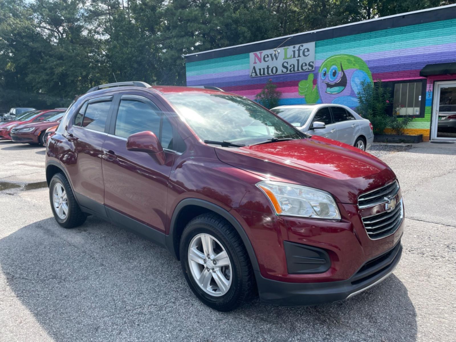 2016 RED CHEVROLET TRAX 1LT (3GNCJLSB5GL) with an 1.4L engine, Automatic transmission, located at 5103 Dorchester Rd., Charleston, SC, 29418-5607, (843) 767-1122, 36.245171, -115.228050 - Clean & comfortable interior equipped with AUX/USB/Bluetooth, Backup Camera, Power Windows, Power Locks, Power Mirrors, Spacious Cargo, Alloy Wheels. Clean CarFax (no accidents reported!) 123k miles Located at New Life Auto Sales! 2018-2022 Top 5 Finalist for Charleston City Paper's BEST PLACE TO - Photo #0