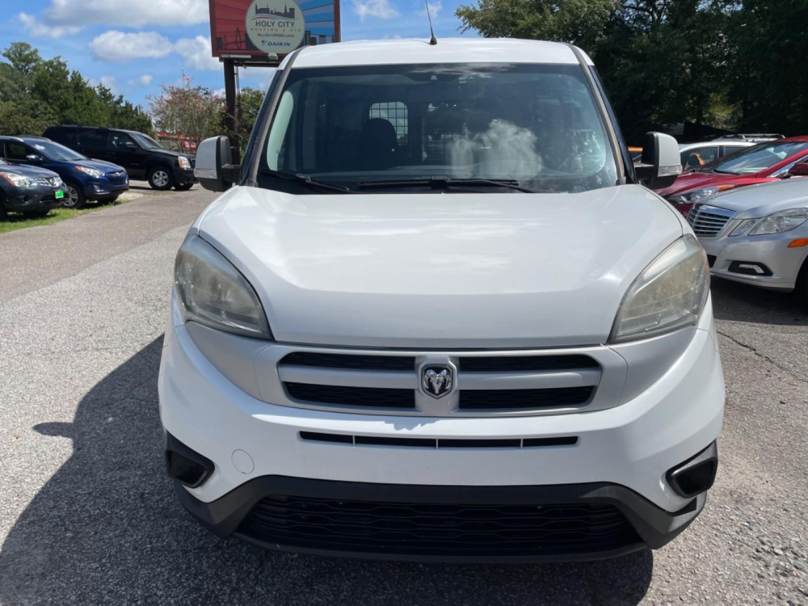2017 WHITE RAM PROMASTER CITY SLT (ZFBERFBBXH6) with an 2.4L engine, Automatic transmission, located at 5103 Dorchester Rd., Charleston, SC, 29418-5607, (843) 767-1122, 36.245171, -115.228050 - Photo #1