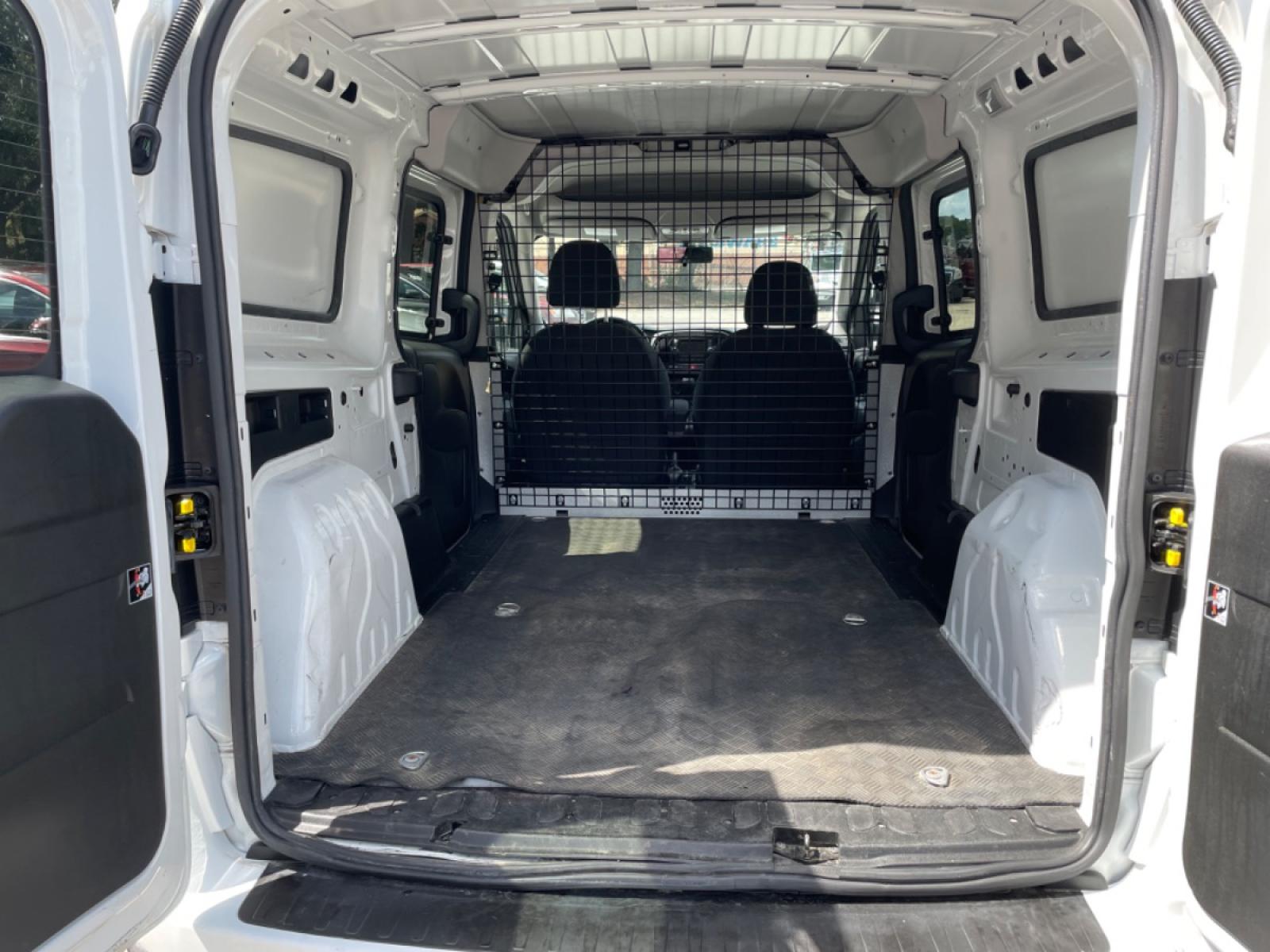 2017 WHITE RAM PROMASTER CITY SLT (ZFBERFBBXH6) with an 2.4L engine, Automatic transmission, located at 5103 Dorchester Rd., Charleston, SC, 29418-5607, (843) 767-1122, 36.245171, -115.228050 - Clean CarFax (no accidents reported!) Awesome Cargo Van with Tons of Storage, Backup Camera, AUX/USB/Bluetooth/AM/FM, Power Windows, Power Locks, Power Windows, Power Mirrors, Keyless Entry. 156k miles Located at New Life Auto Sales! 2018-2023 Top 5 Finalist for Charleston City Paper's BEST PLACE - Photo #12