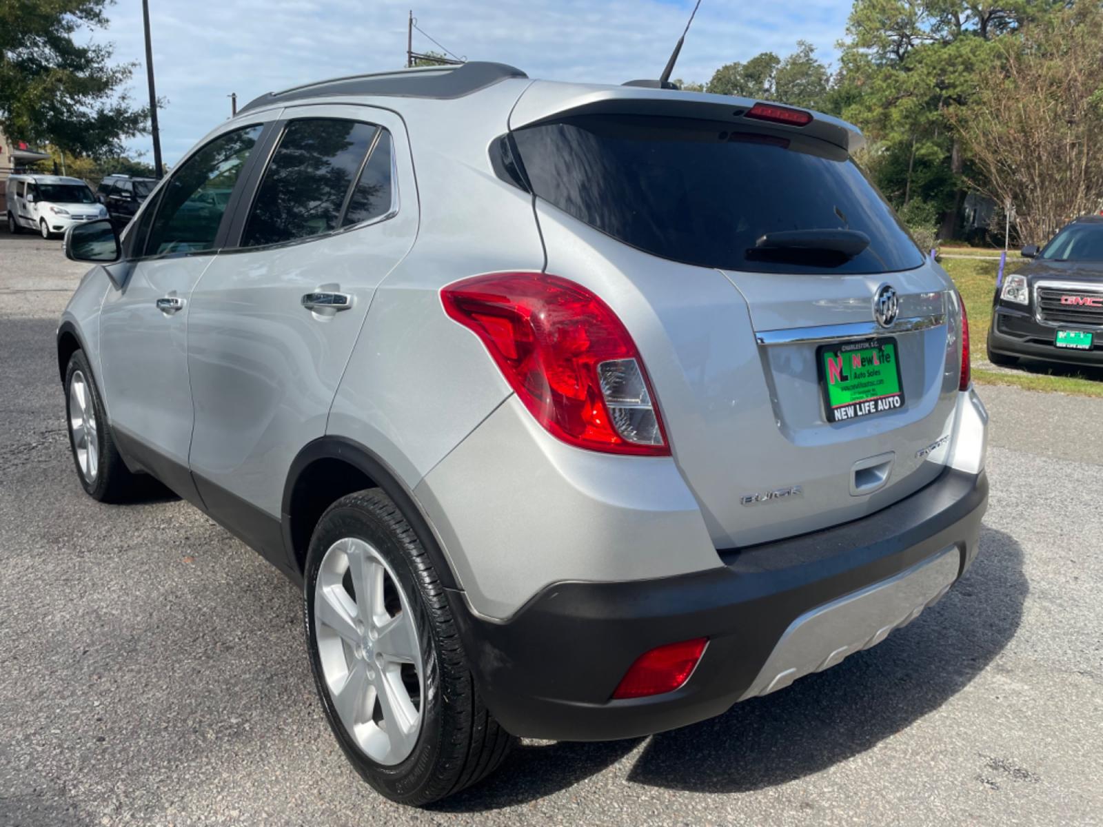 2015 SILVER BUICK ENCORE (KL4CJCSB6FB) with an 1.4L engine, Automatic transmission, located at 5103 Dorchester Rd., Charleston, SC, 29418-5607, (843) 767-1122, 36.245171, -115.228050 - Photo #3