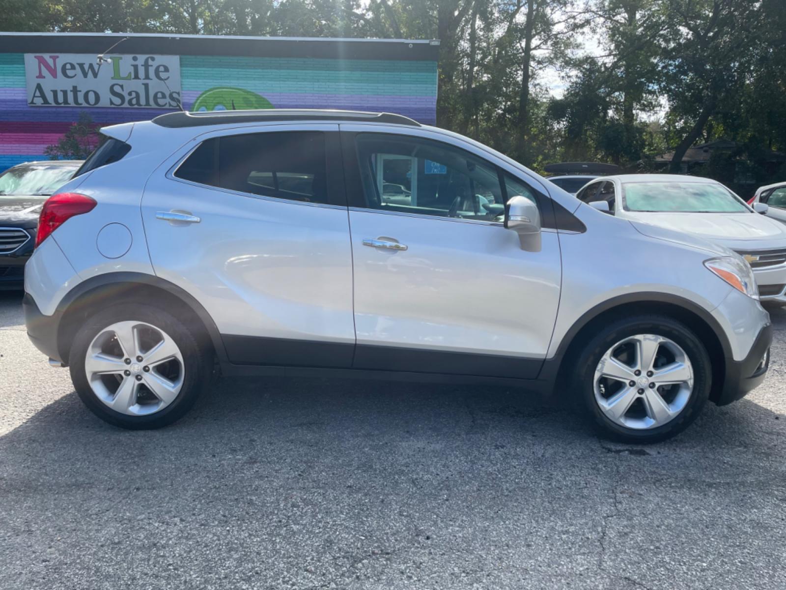 2015 SILVER BUICK ENCORE (KL4CJCSB6FB) with an 1.4L engine, Automatic transmission, located at 5103 Dorchester Rd., Charleston, SC, 29418-5607, (843) 767-1122, 36.245171, -115.228050 - Photo #5