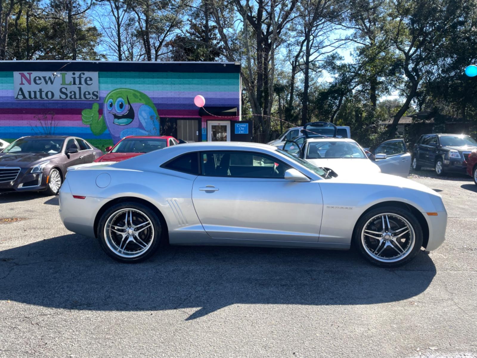 2012 SILVER CHEVROLET CAMARO LS (2G1FE1E30C9) with an 3.6L engine, 6-Speed Manual transmission, located at 5103 Dorchester Rd., Charleston, SC, 29418-5607, (843) 767-1122, 36.245171, -115.228050 - Photo #20