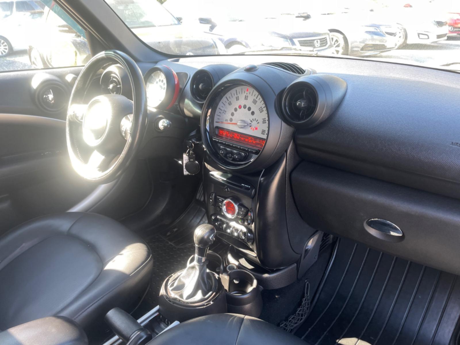 2013 GRAY MINI COOPER COUNTRYMAN (WMWZB3C54DW) with an 1.6L engine, Automatic transmission, located at 5103 Dorchester Rd., Charleston, SC, 29418-5607, (843) 767-1122, 36.245171, -115.228050 - Photo #8