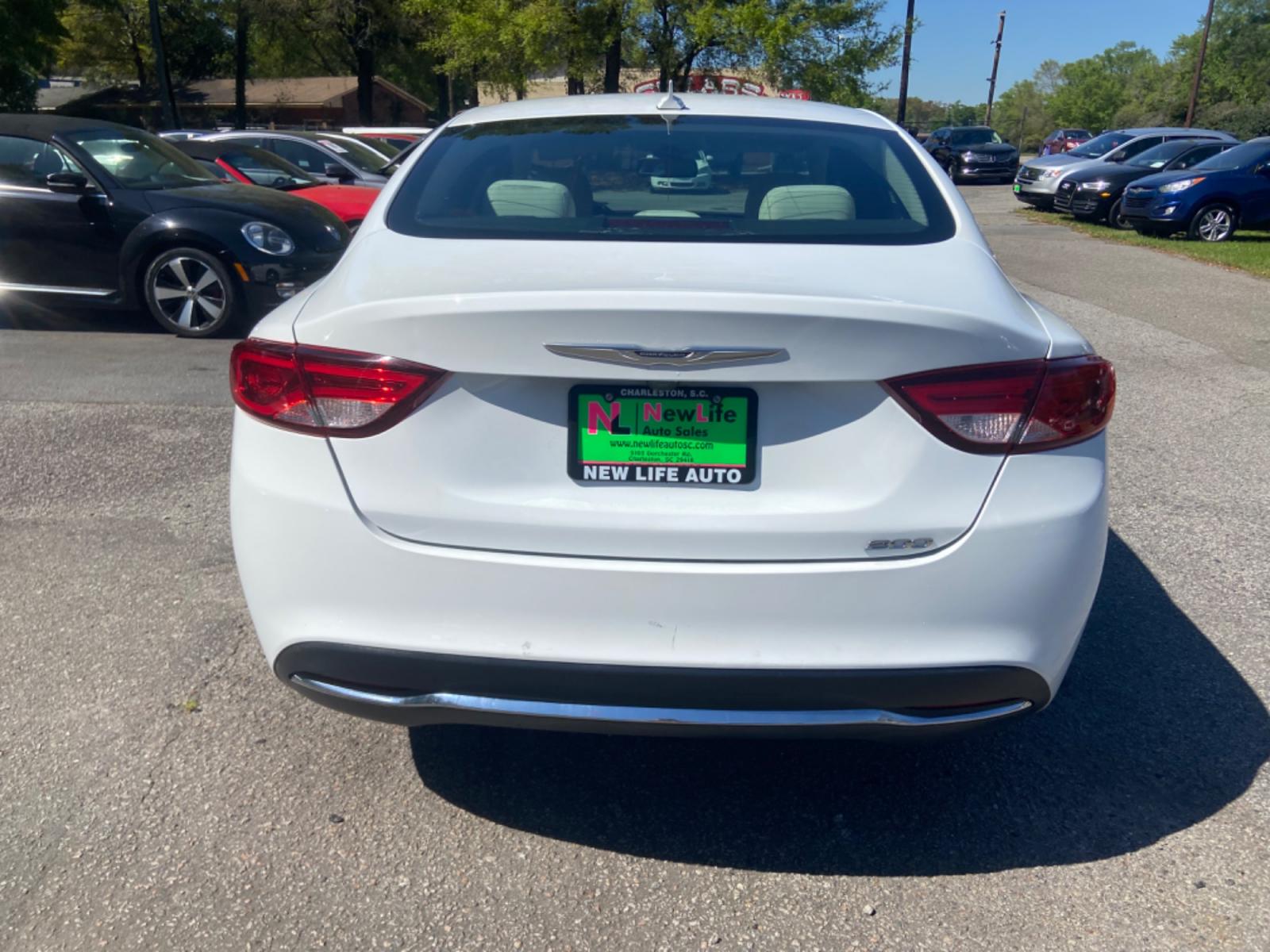 2016 WHITE CHRYSLER 200 LIMITED (1C3CCCAB1GN) with an 2.4L engine, Automatic transmission, located at 5103 Dorchester Rd., Charleston, SC, 29418-5607, (843) 767-1122, 36.245171, -115.228050 - Clean Inside & Out with Sunroof, Backup Camera, AUX/USB/Bluetooth, Power Everything (windows, locks, seats, mirrors), Push Button Start, Keyless Entry, Alloy Wheels. 118k miles Located at New Life Auto Sales! 2018-2023 Top 5 Finalist for Charleston City Paper's BEST PLACE TO BUY A USED CAR! 5103 Do - Photo #4