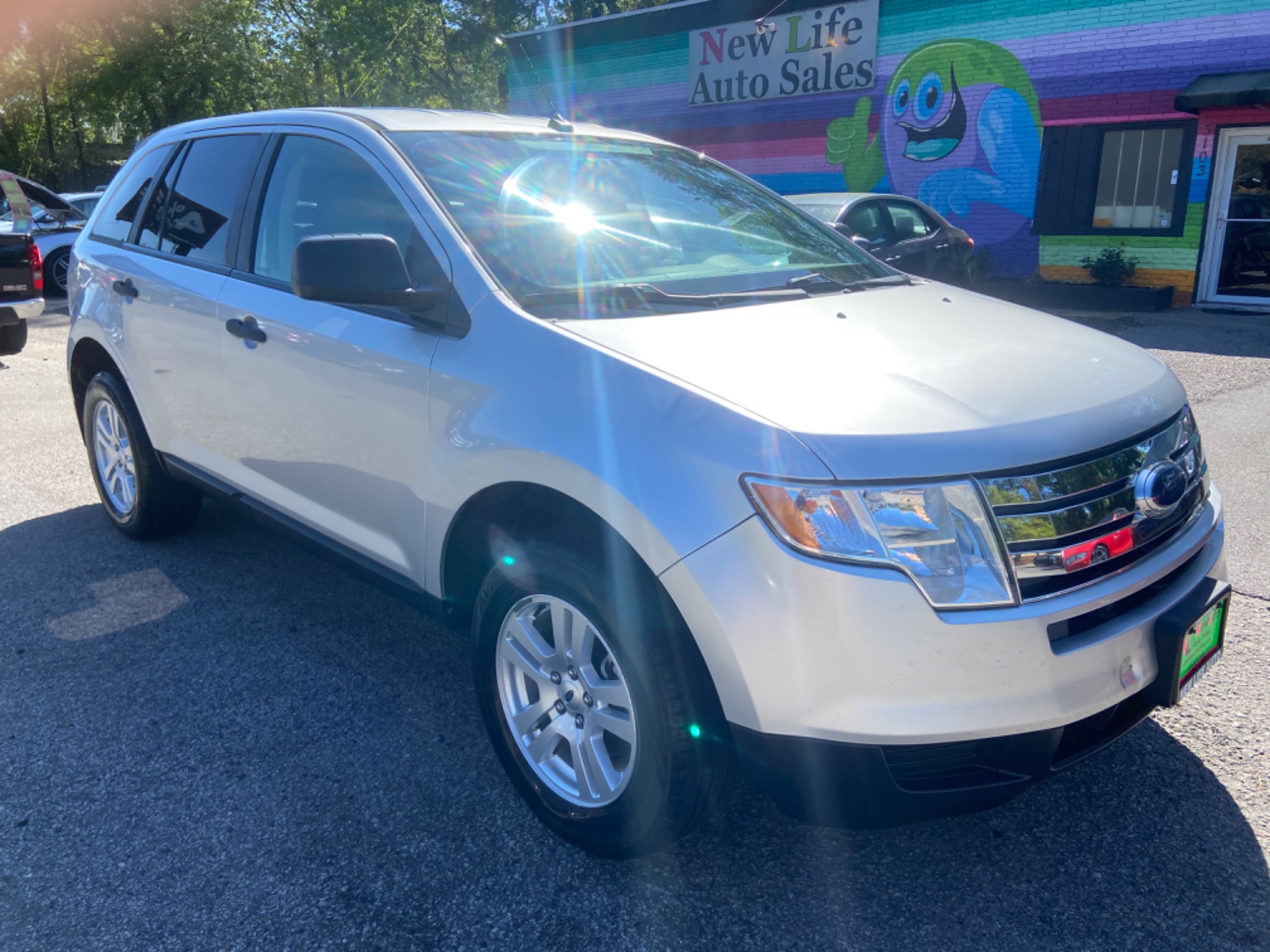 photo of 2010 FORD EDGE SE - Sleek Design! Local Trade-in!!