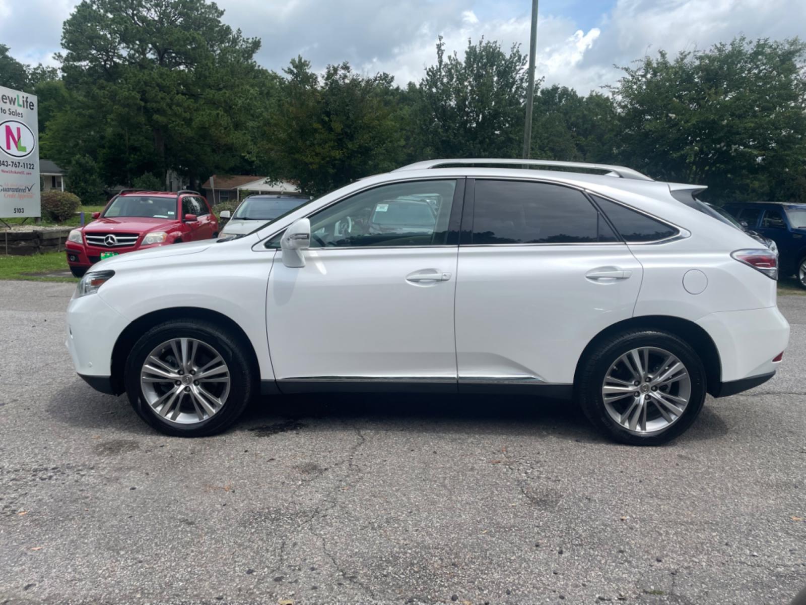 2015 WHITE LEXUS RX 350 (2T2ZK1BA9FC) with an 3.5L engine, Automatic transmission, located at 5103 Dorchester Rd., Charleston, SC, 29418-5607, (843) 767-1122, 36.245171, -115.228050 - Photo #17