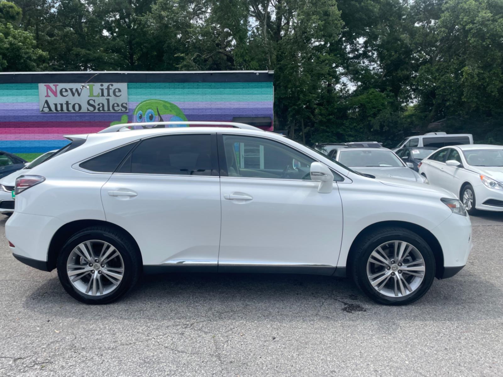 2015 WHITE LEXUS RX 350 (2T2ZK1BA9FC) with an 3.5L engine, Automatic transmission, located at 5103 Dorchester Rd., Charleston, SC, 29418-5607, (843) 767-1122, 36.245171, -115.228050 - Beautiful Interior with Leather, Sunroof, Navigation, Backup Camera, CD/AUX/Sat/Bluetooth, Dual Climate Control, Power Everything (windows, locks, seats, mirrors), Heated/Cooled/Memory Seats, Power Liftgate, Keyless Entry, Push Button Start, Alloy Wheels. 132k miles Located at New Life Auto Sales! - Photo #1