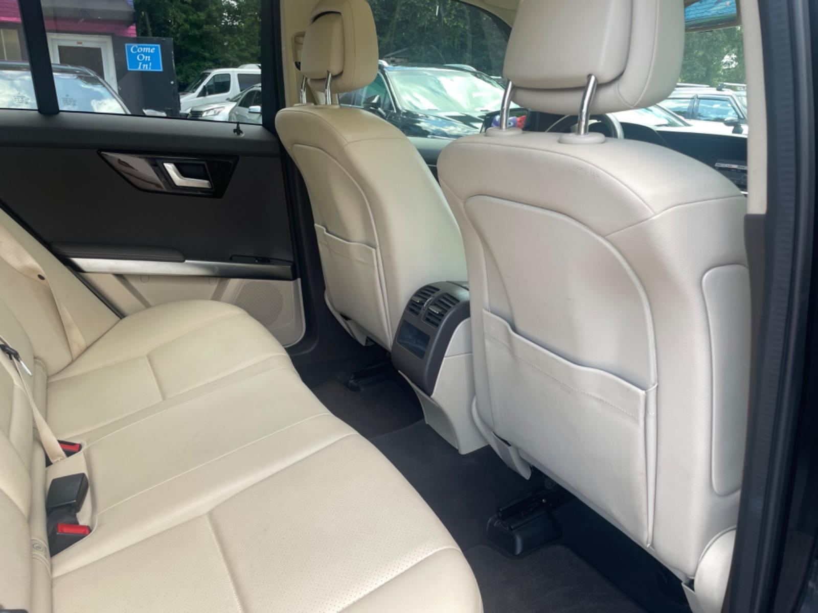 2013 BLACK MERCEDES-BENZ GLK 350 (WDCGG5HB2DG) with an 3.5L engine, Automatic transmission, located at 5103 Dorchester Rd., Charleston, SC, 29418-5607, (843) 767-1122, 36.245171, -115.228050 - Local trade-in with Leather, Double Sunroof, CD/AUX/Bluetooth, Dual Climate Control, Power Everything (windows, locks, seats, mirrors), Heated/Memory Seating, Keyless Entry, Push Button Start, Alloy Wheels. Clean CarFax (no accidents reported!) 113k miles Located at New Life Auto Sales! 2018-2023 T - Photo #10