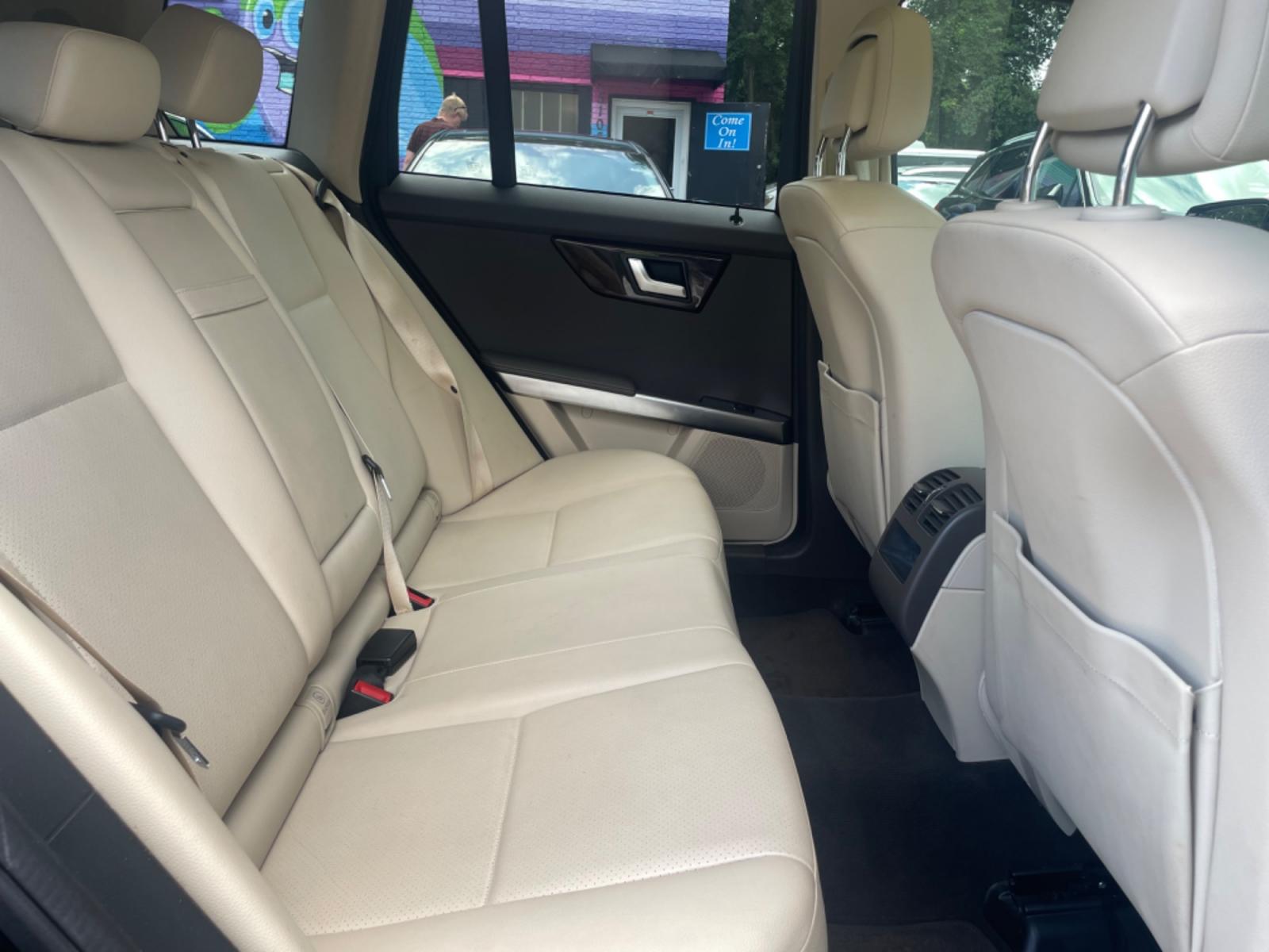 2013 BLACK MERCEDES-BENZ GLK 350 (WDCGG5HB2DG) with an 3.5L engine, Automatic transmission, located at 5103 Dorchester Rd., Charleston, SC, 29418-5607, (843) 767-1122, 36.245171, -115.228050 - Local trade-in with Leather, Double Sunroof, CD/AUX/Bluetooth, Dual Climate Control, Power Everything (windows, locks, seats, mirrors), Heated/Memory Seating, Keyless Entry, Push Button Start, Alloy Wheels. Clean CarFax (no accidents reported!) 113k miles Located at New Life Auto Sales! 2018-2023 T - Photo #11