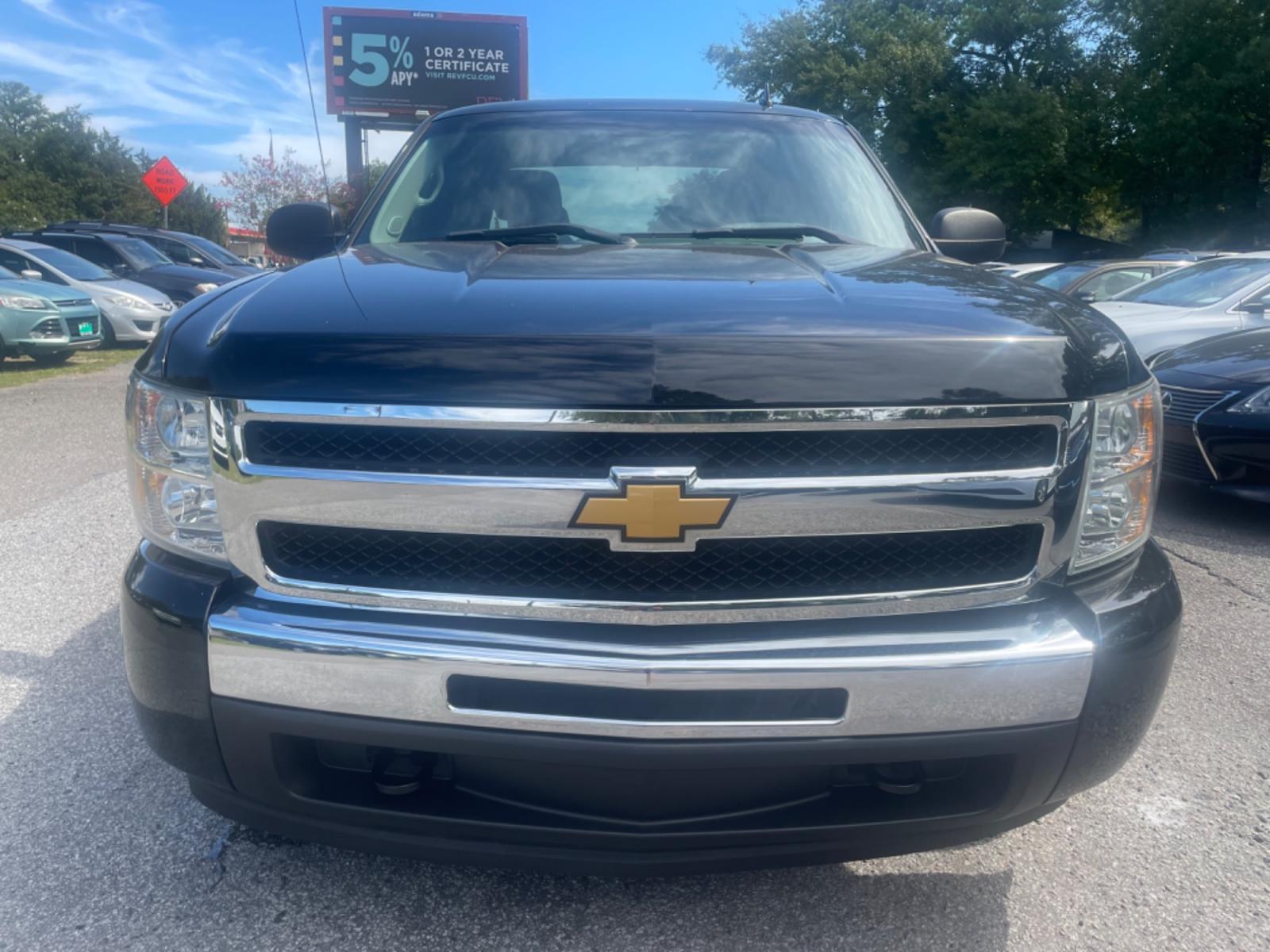 2011 BLACK CHEVROLET SILVERADO 1500 LS (1GCRCREA7BZ) with an 4.8L engine, Automatic transmission, located at 5103 Dorchester Rd., Charleston, SC, 29418-5607, (843) 767-1122, 36.245171, -115.228050 - Clean interior with CD/AUX/Sat, Power Windows, Power Locks, Power Mirrors, All-weather Mats, Keyless Entry, Tow Package, Shiny Chrome Wheels. Only 12k miles! Located at New Life Auto Sales! 2018-2023 Top 5 Finalist for Charleston City Paper's BEST PLACE TO BUY A USED CAR! 5103 Dorchester Road, Nort - Photo #1