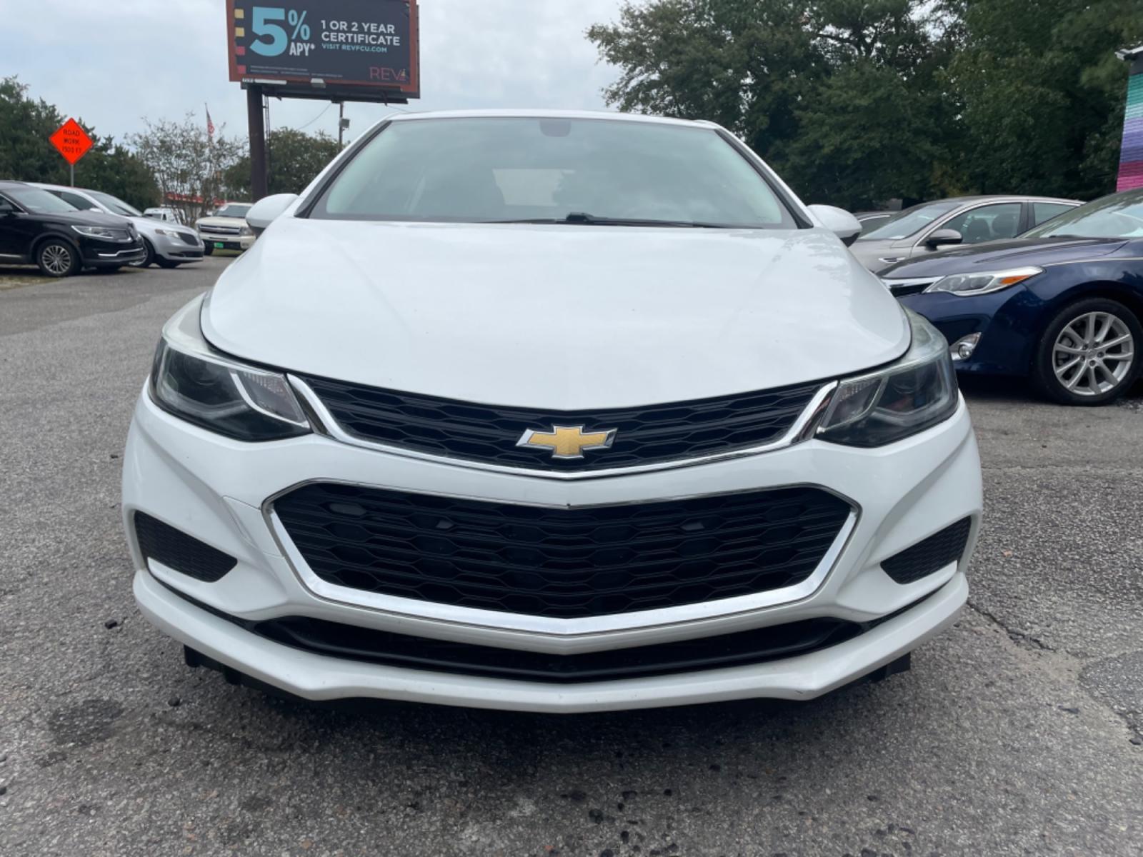 2018 WHITE CHEVROLET CRUZE LT (1G1BE5SM7J7) with an 1.4L engine, Automatic transmission, located at 5103 Dorchester Rd., Charleston, SC, 29418-5607, (843) 767-1122, 36.245171, -115.228050 - Sporty interior with Radio/AUX/USB/Sat/Bluetooth, OnStar, Power Everything (windows, locks, seat, mirrors), Heated Seats, Keyless Entry, Alloy Wheels. 118k miles Located at New Life Auto Sales! 2023 WINNER for Post & Courier's Charleston's Choice Pre-owned Car Dealer AND 2018-2024 Top 5 Finalist fo - Photo #1