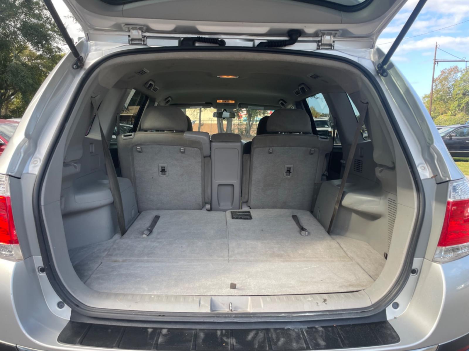 2013 SILVER TOYOTA HIGHLANDER BASE (5TDBK3EH4DS) with an 3.5L engine, Automatic transmission, located at 5103 Dorchester Rd., Charleston, SC, 29418-5607, (843) 767-1122, 36.245171, -115.228050 - Local trade-in with a spacious front and middle row, CD/AUX/Bluetooth, Backup Camera, Power Everything (windows, locks, seat), Rear Climate Control, Convenient, Easy to Fold 3rd Row, Keyless Entry, Alloy Wheels. Clean CarFax (no accidents reported!) 181k miles Located at New Life Auto Sales! 2023 W - Photo #15
